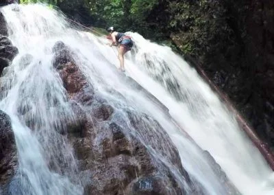 Aventura y Misterios Tingo María en la Catarata Velo de las Ninfas