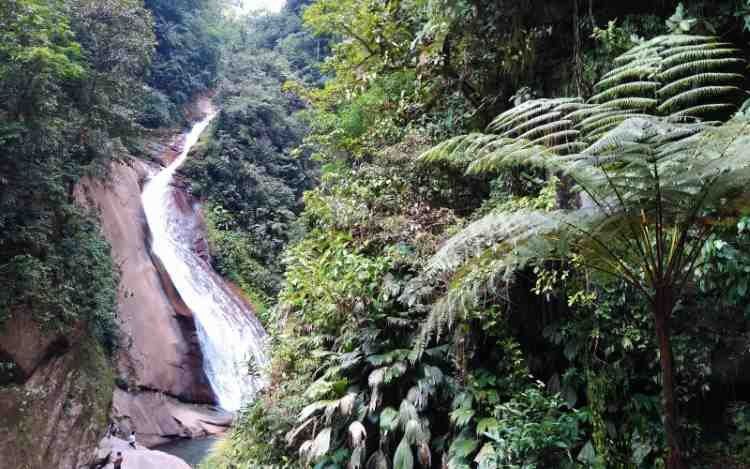 Velo de la Novia en el Boquerón del Padre Abad