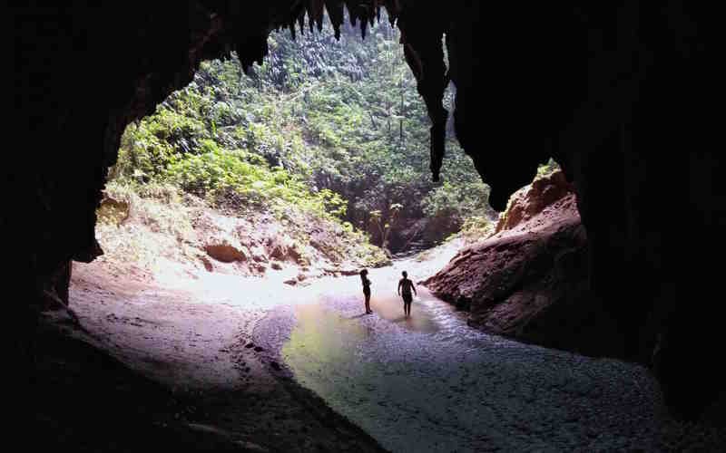 Cueva Vulcano de Sinchi Roca Tingo María Cueva Vulcano de Sinchi Roca Tingo María