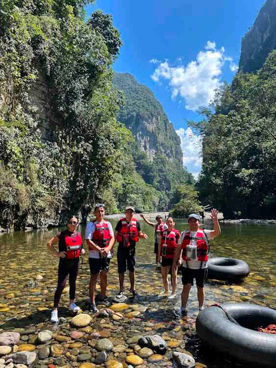 Tubing en el Rio Derrepente de Tingo María